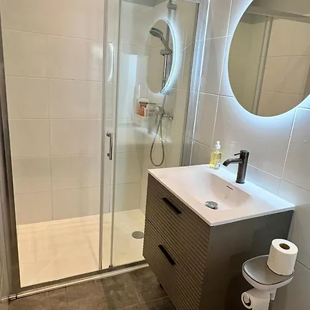 Cozy Lumineux Face A La Riviere Du Lot カオール